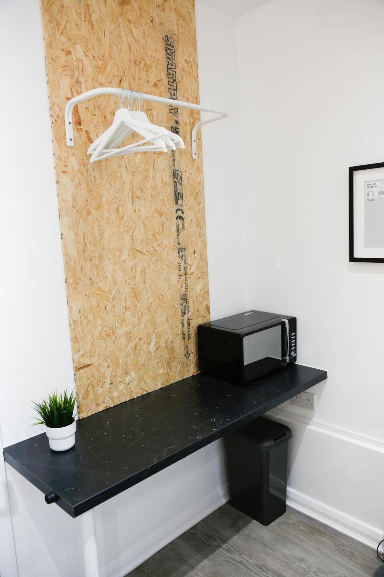 New Luxury Apartments In Central London Next To Shops, Cafes, Bars & Metro ภายนอก รูปภาพ
