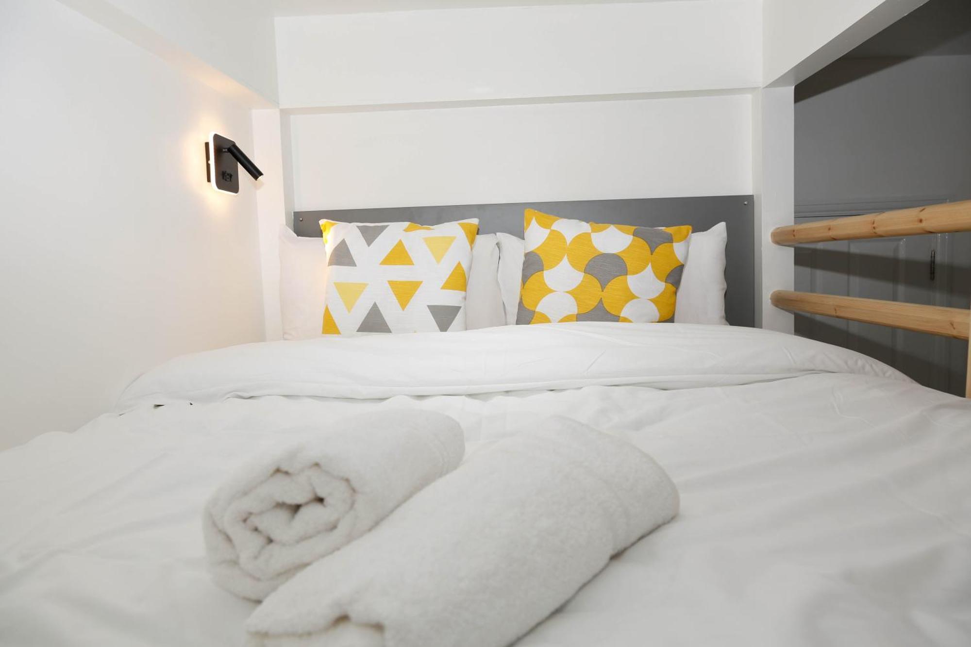New Luxury Apartments In Central London Next To Shops, Cafes, Bars & Metro ภายนอก รูปภาพ