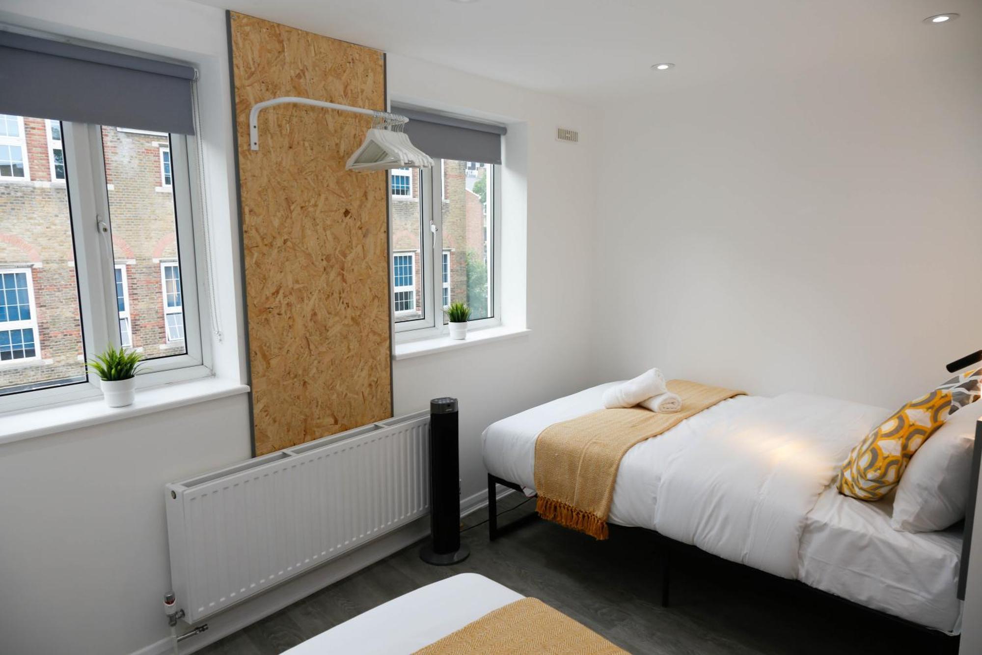 New Luxury Apartments In Central London Next To Shops, Cafes, Bars & Metro ภายนอก รูปภาพ